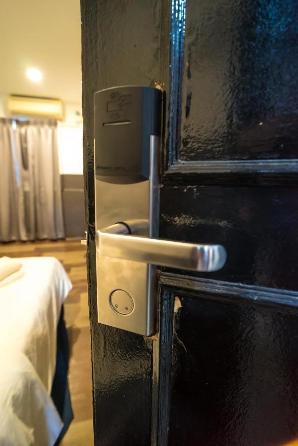 V Hotel Johor Bahru Exterior photo